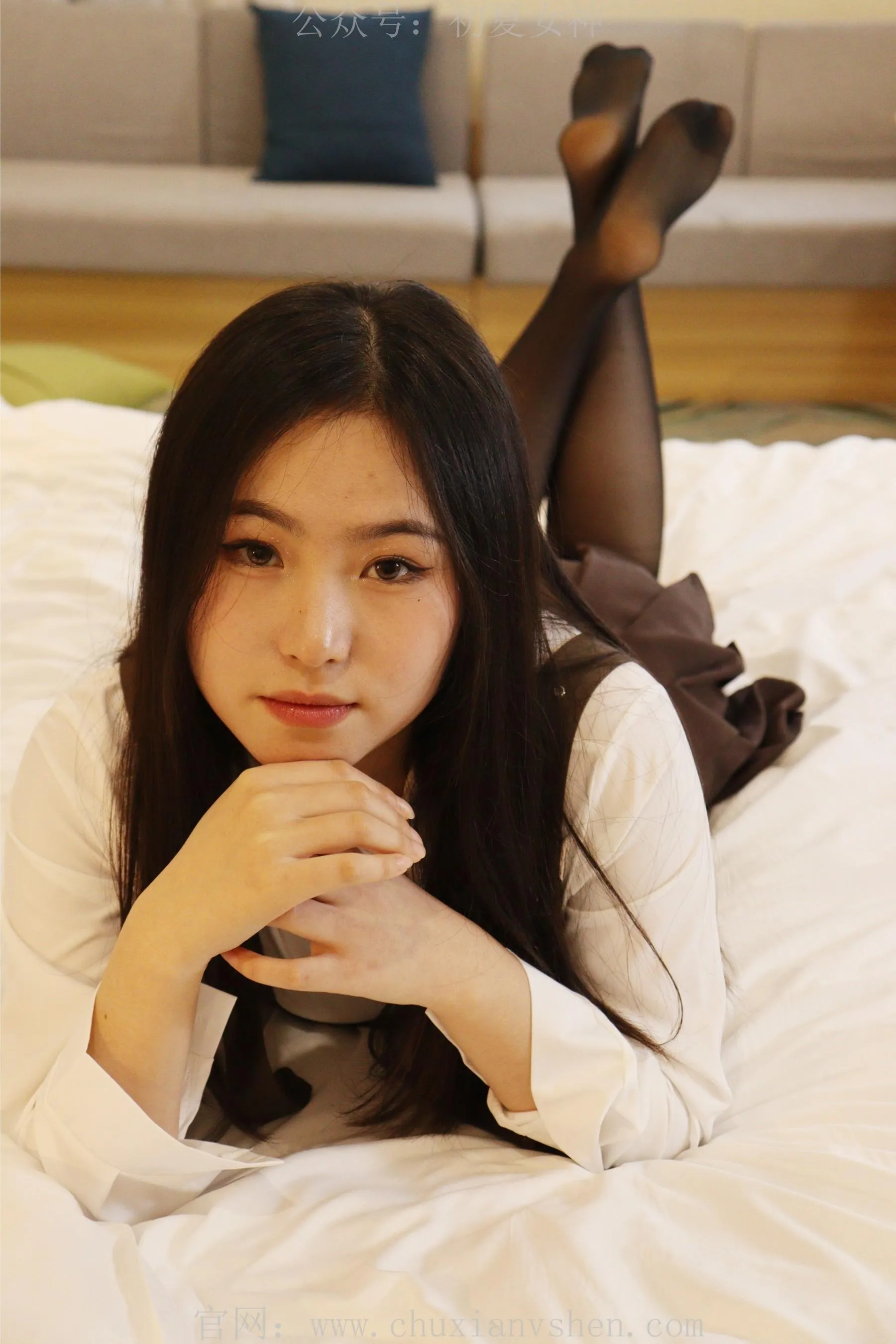 初夏女神 NO.018 水吉咖啡JK四件套搭配小黑皮鞋 [85P]插图3
